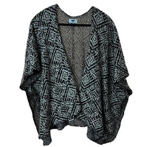 Black & White Short Sleeved Kimono